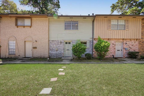 Photo of 413 W Semands Avenue, Conroe, TX 77301 (MLS # 29818189)