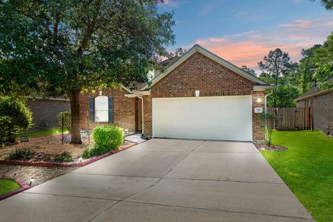 Photo of 146 S Star Ridge Circle, The Woodlands, TX 77382 (MLS # 63862235)