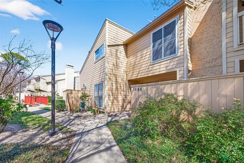 Photo of 3684 Ocee Street, Houston, TX 77063 (MLS # 11093682)