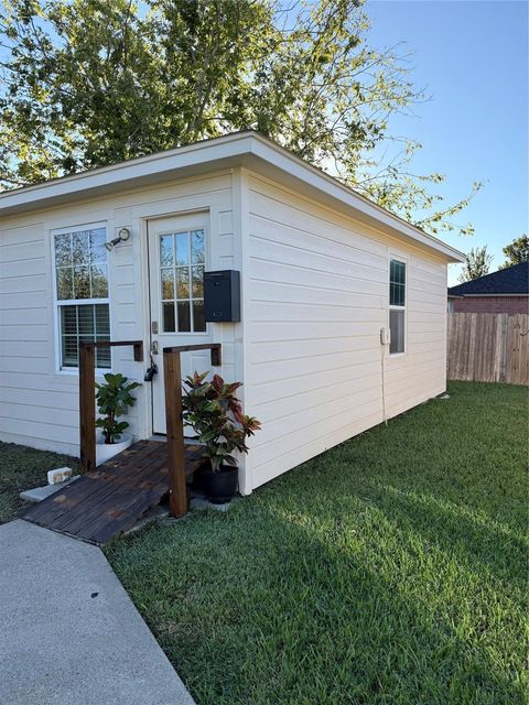 Photo of 5519 Rio Sabinas Street, Rosharon, TX 77583 (MLS # 77913894)