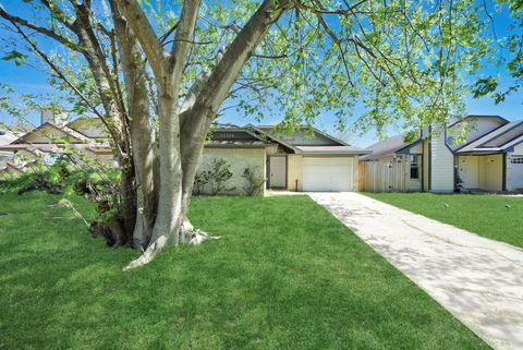 Photo of 23326 Prairie Bird Drive, Spring, TX 77373 (MLS # 39498677)