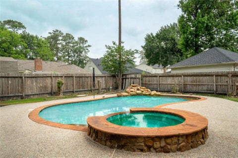 Homes For Rent - 1514 Roanwood Drive<br/> Houston, TX 77090