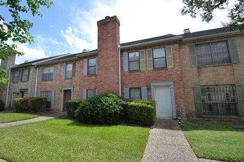 Photo of 4022 Belle Park Drive #4022, Houston, TX 77072 (MLS # 84228373)