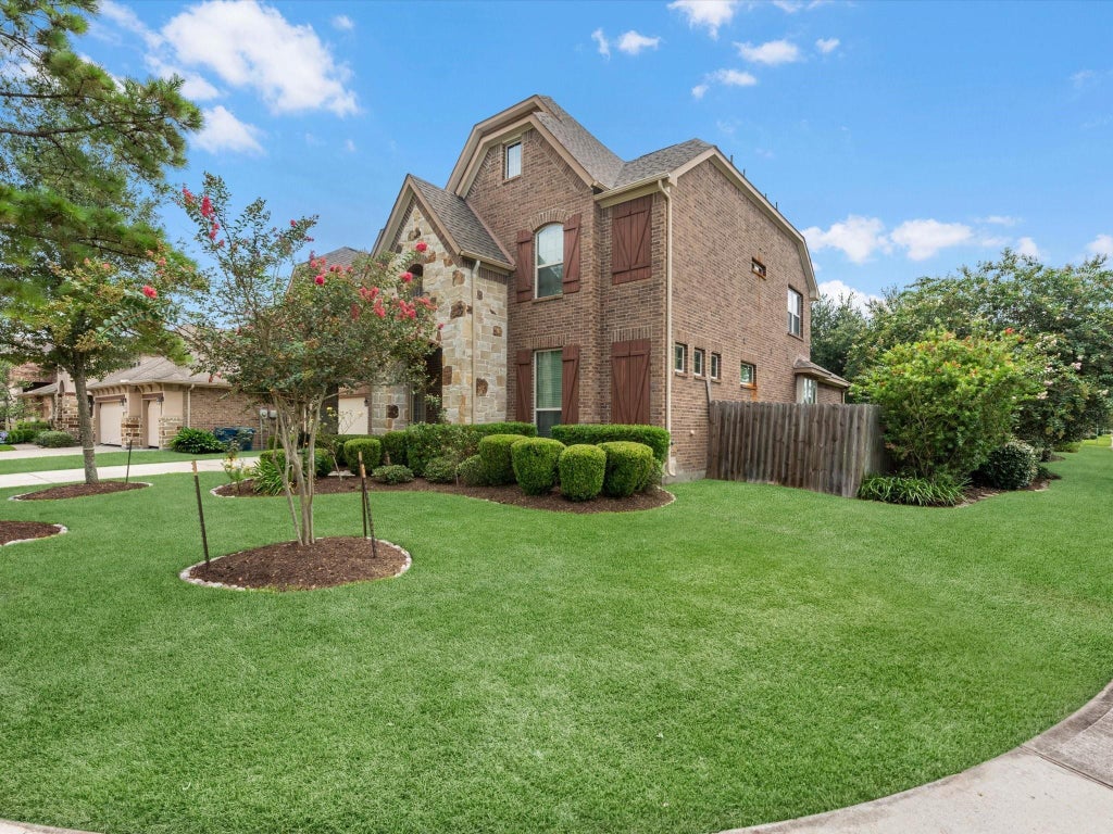 Photo of 15819 Graham Spring Lane, Houston, TX 77044 (MLS # 12546237)