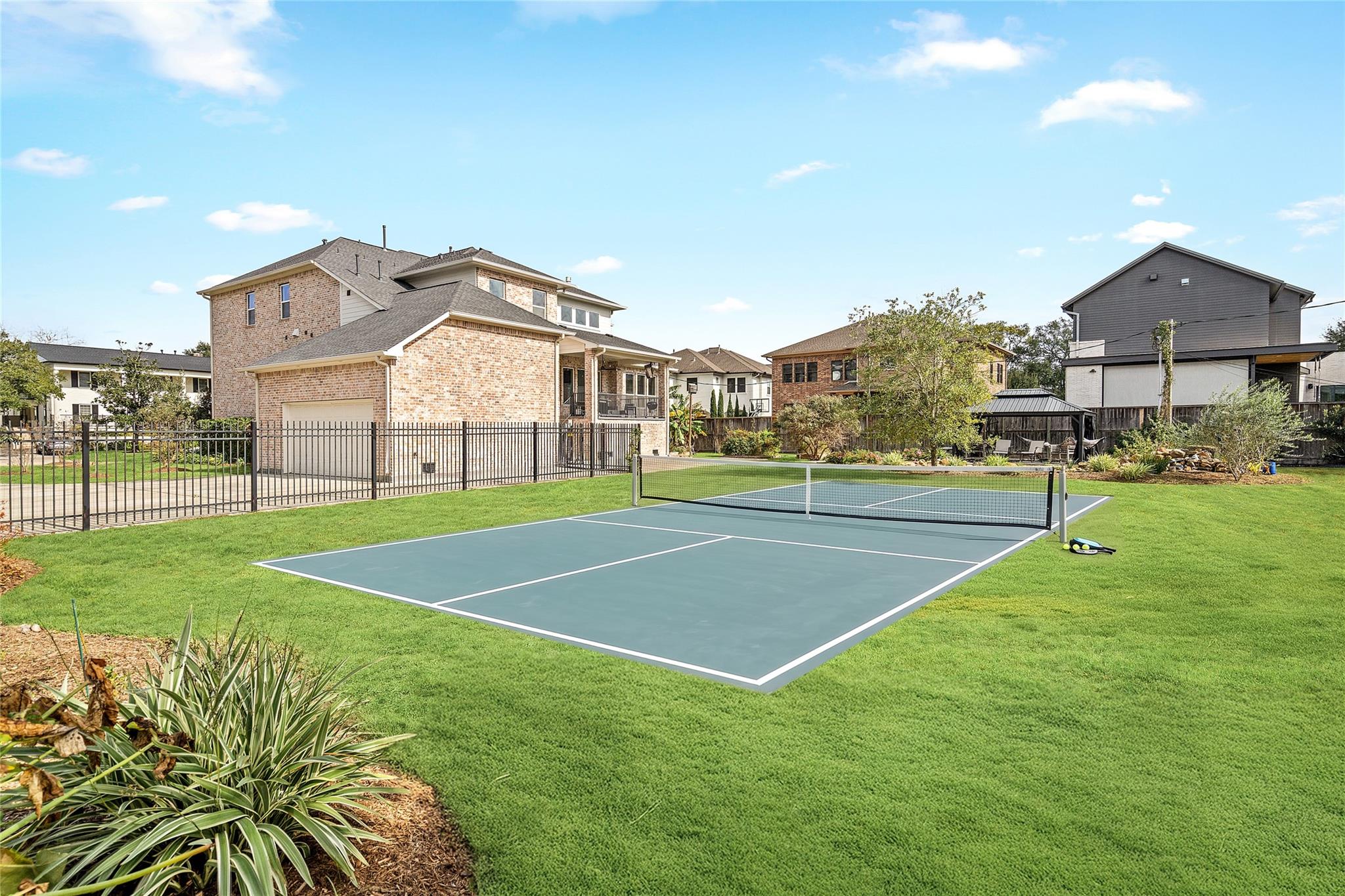 5319 Braesheather Drive