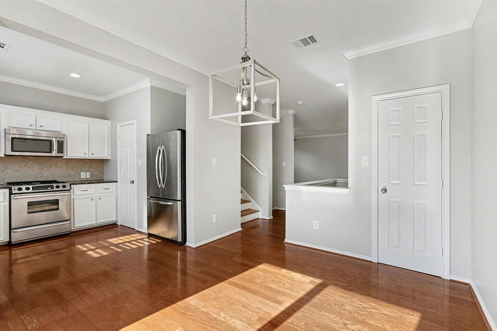 Photo of 1014 Rochow Street, Houston, TX 77019 (MLS # 35348320)