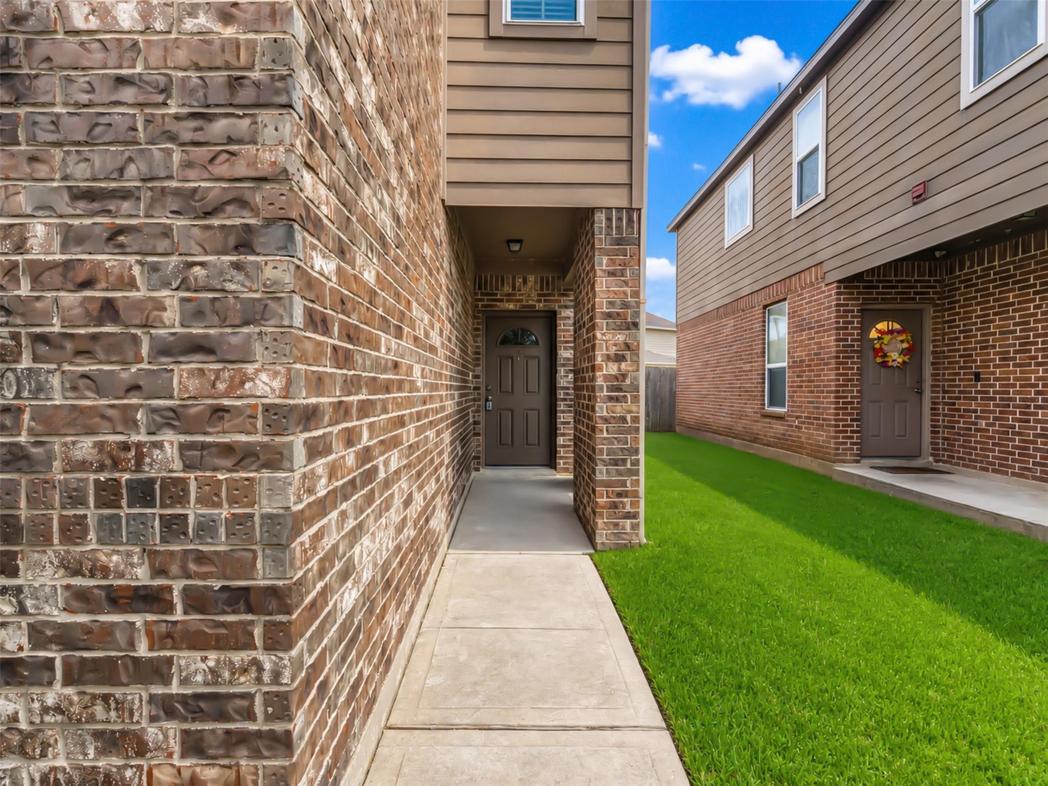 12215 Zenith Ridge Way
