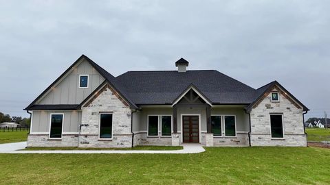 Photo of 1214 Quarter Horse Trail, Angleton, TX 77515 (MLS # 15906973)