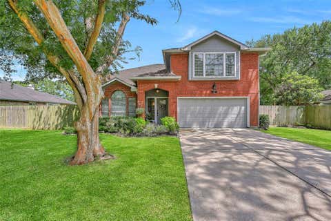 Photo of 2205 S Mission Circle, Friendswood, TX 77546 (MLS # 48578592)