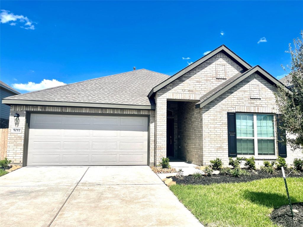 Photo of 5011 Viridian Forrest Drive, Rosenberg, TX 77469 (MLS # 32683823)