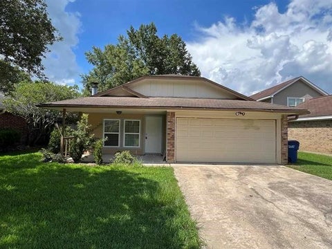 Photo of 12940 Westchester Lane, Beaumont, TX 77713 (MLS # 16468531)
