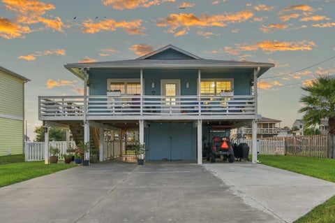 Photo of 16630 Jamaica Inn Road, Jamaica Beach, TX 77554 (MLS # 65845725)