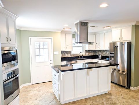 Photo of 1734 Knightwick Drive, Houston, TX 77008 (MLS # 30810193)