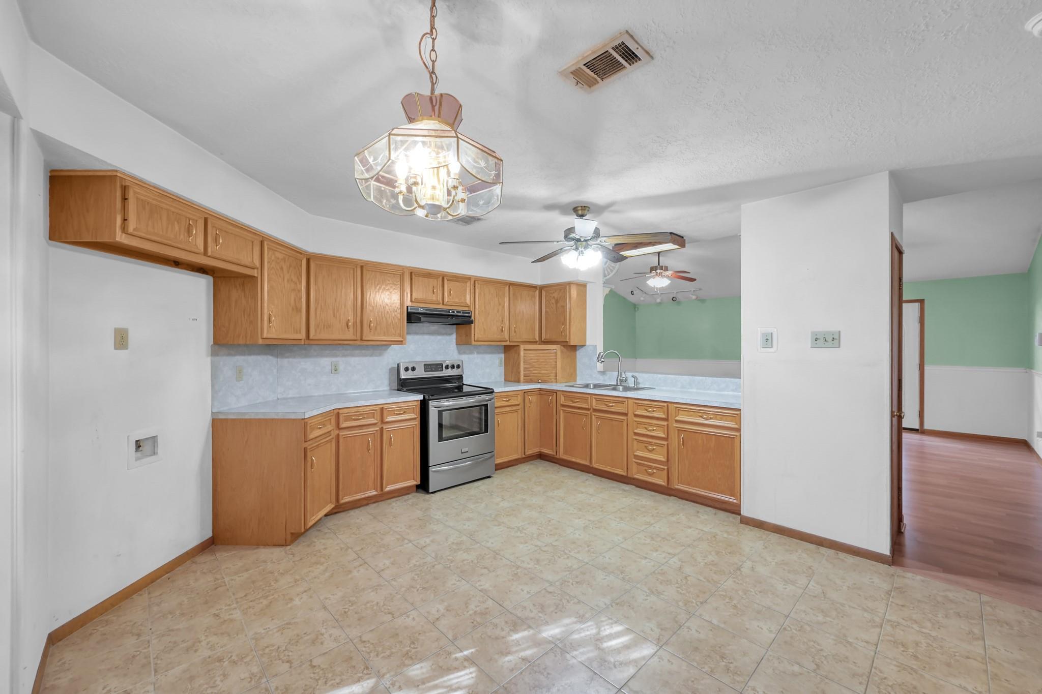15031 Conroe Bay Boulevard