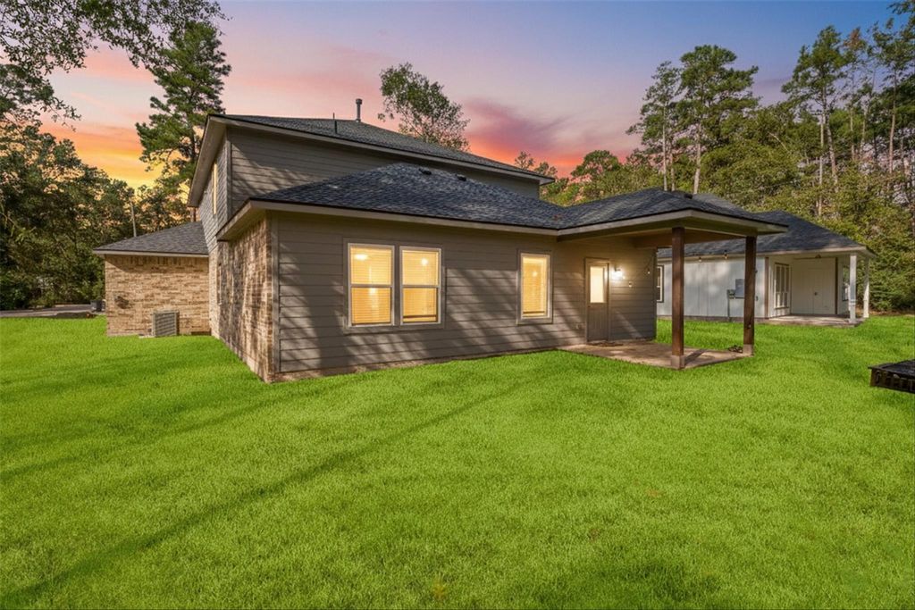 Photo of 1114 Nero Palace, New Caney, TX 77357 (MLS # 60579845)