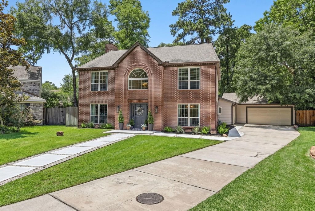 Photo of 129 N Rainbow Ridge Circle, The Woodlands, TX 77381 (MLS # 83297284)