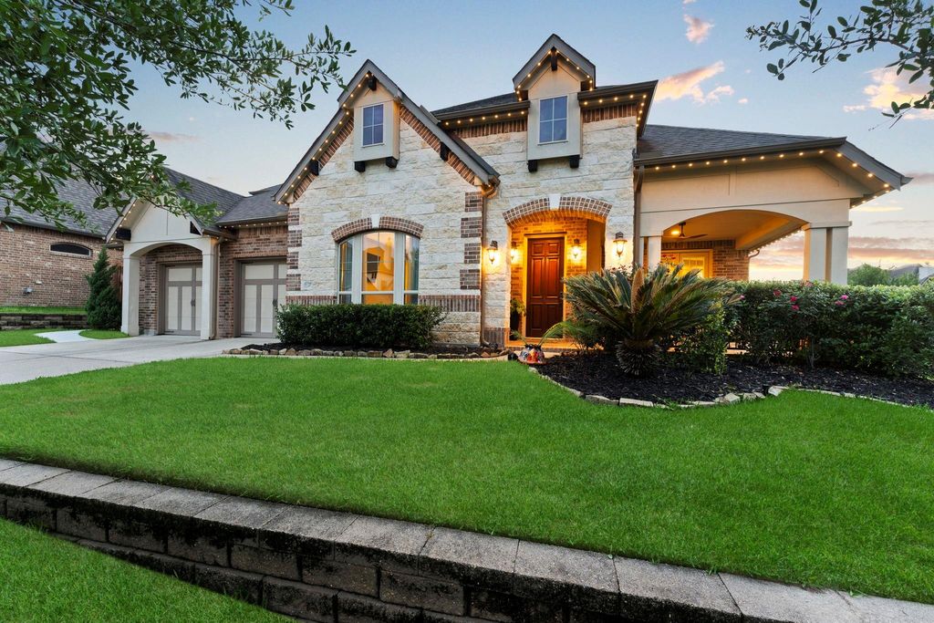 Photo of 902 Holly Chapple Drive, Conroe, TX 77384 (MLS # 45334992)