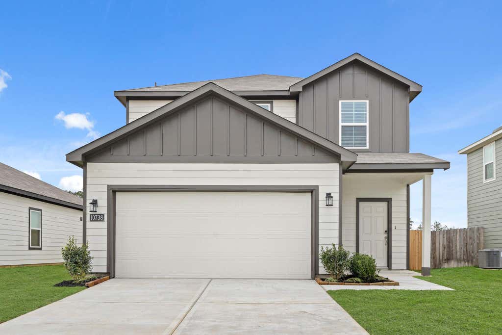Photo of 10738 Red Flagstone Drive, Conroe, TX 77306 (MLS # 26803307)