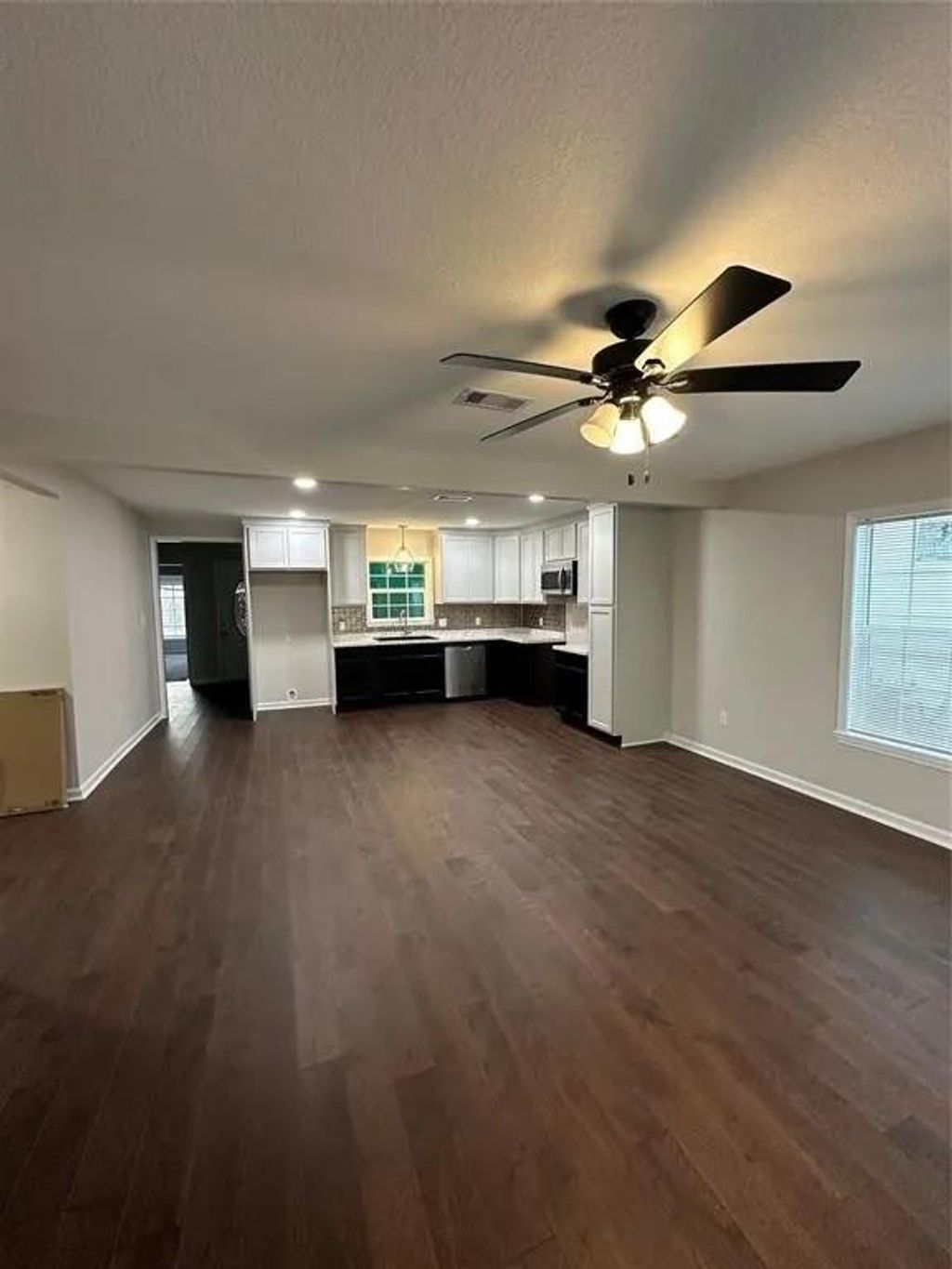 Photo of 607 Fahrenthold Street, El Campo, TX 77437 (MLS # 97084022)