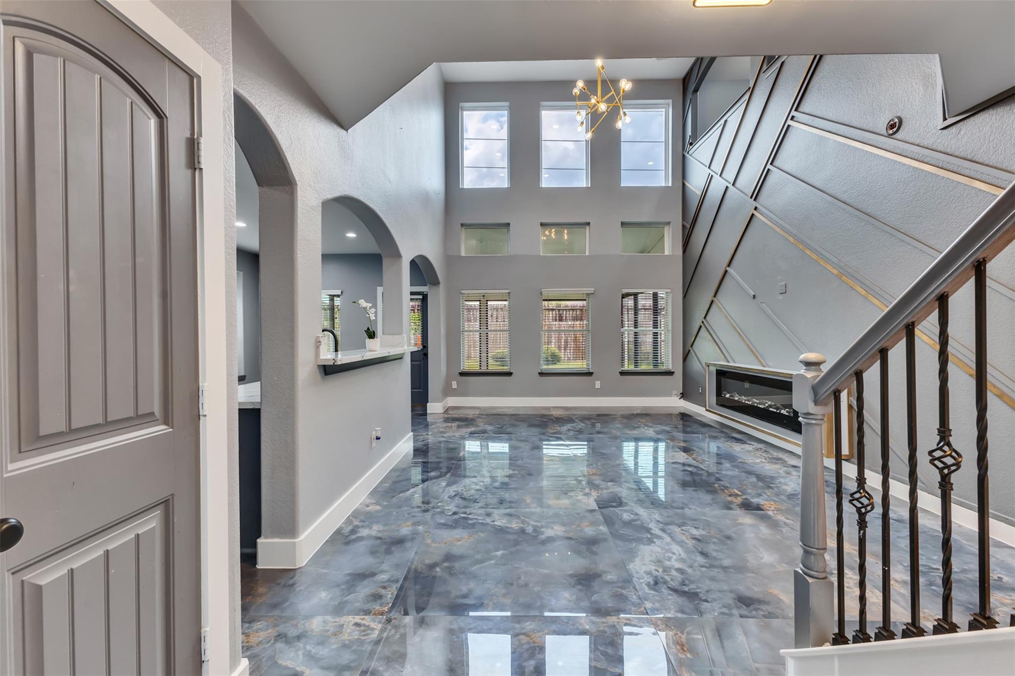 12119 Golden Oasis Lane