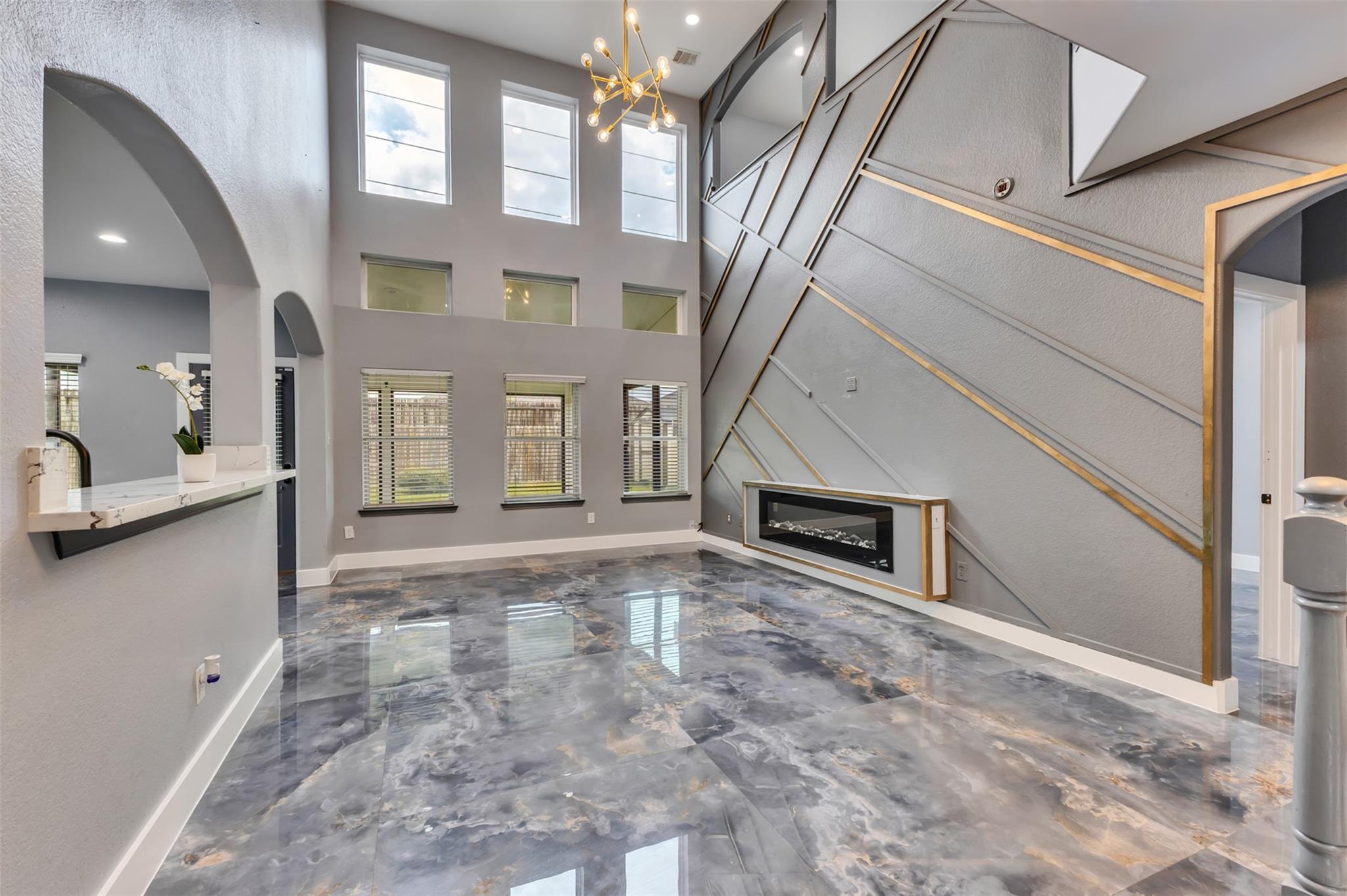 12119 Golden Oasis Lane