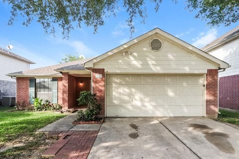 Photo of 6618 Sutton Meadows Drive, Houston, TX 77086 (MLS # 96312430)