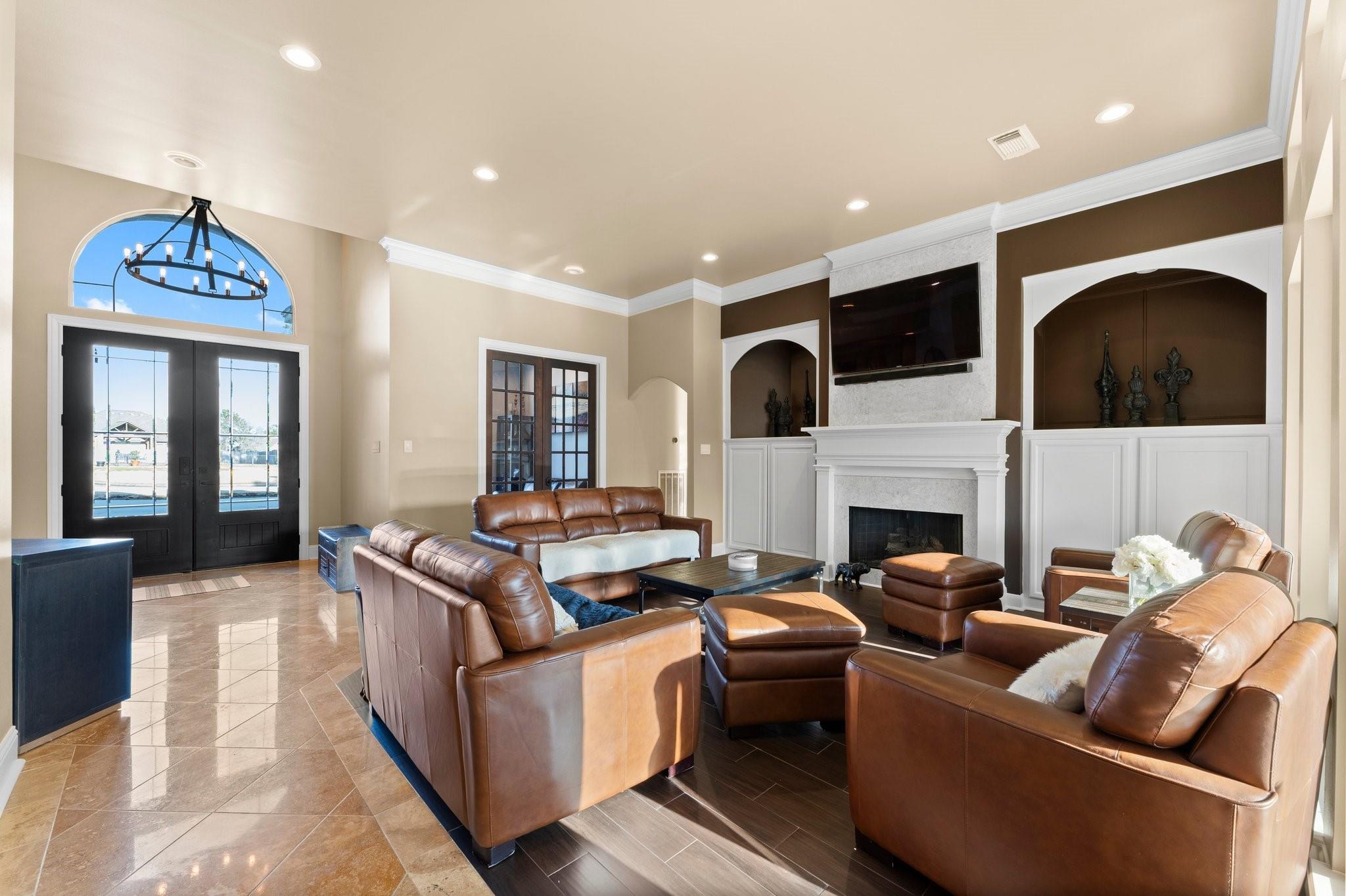 14 Darien Ct