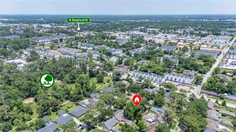 Tiny photo for 915 Chantilly Lane, Houston, TX 77018 (MLS # 82480983)