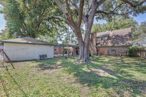Tiny photo for 915 Chantilly Lane, Houston, TX 77018 (MLS # 82480983)