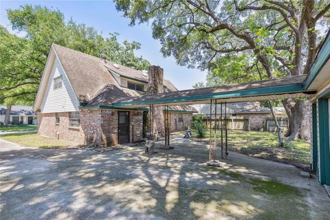 Tiny photo for 915 Chantilly Lane, Houston, TX 77018 (MLS # 82480983)