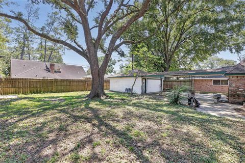 Tiny photo for 915 Chantilly Lane, Houston, TX 77018 (MLS # 82480983)