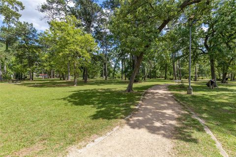 Tiny photo for 915 Chantilly Lane, Houston, TX 77018 (MLS # 82480983)