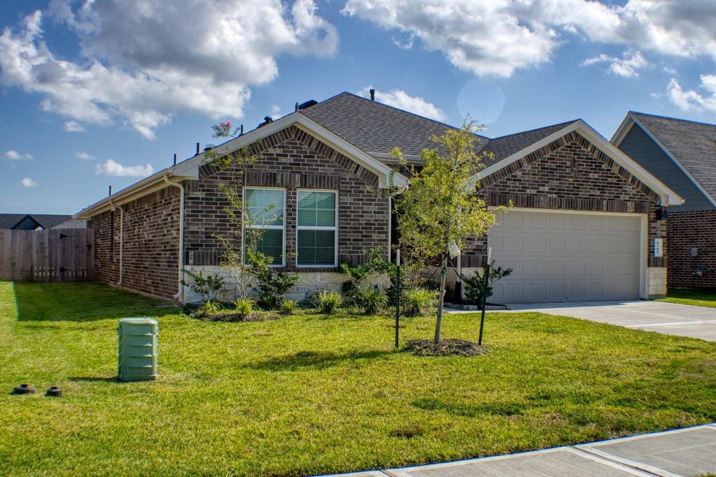 Photo of 9709 Madison Avenue, Texas City, TX 77591 (MLS # 10353089)