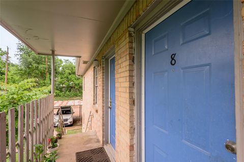 Photo of 525 12th Street #8, Huntsville, TX 77340 (MLS # 86968373)