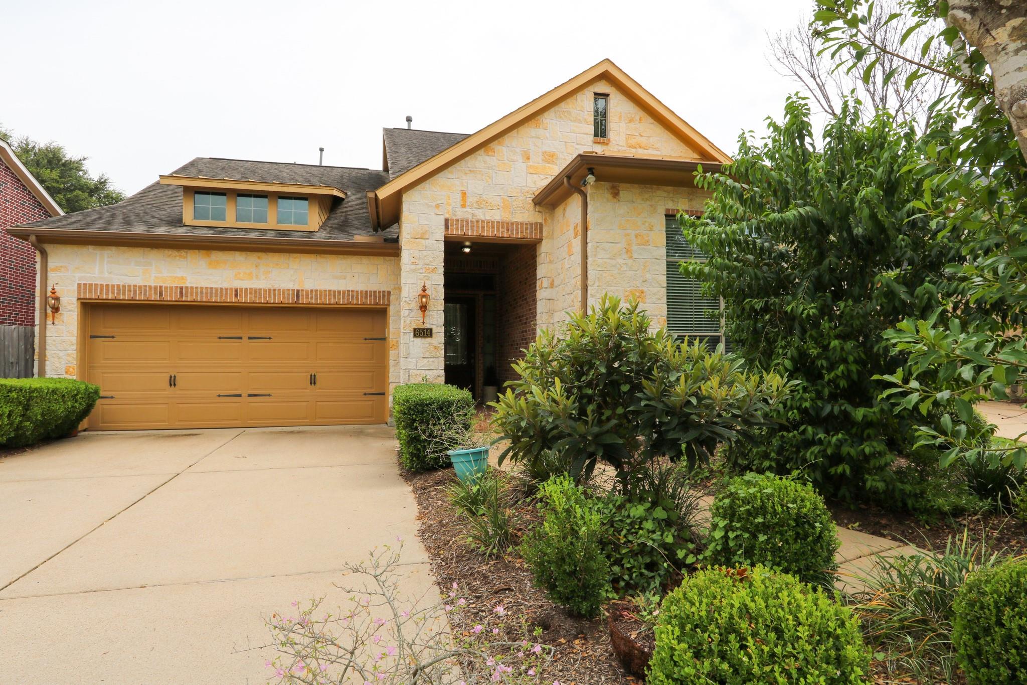 6514 Monrovia Lane