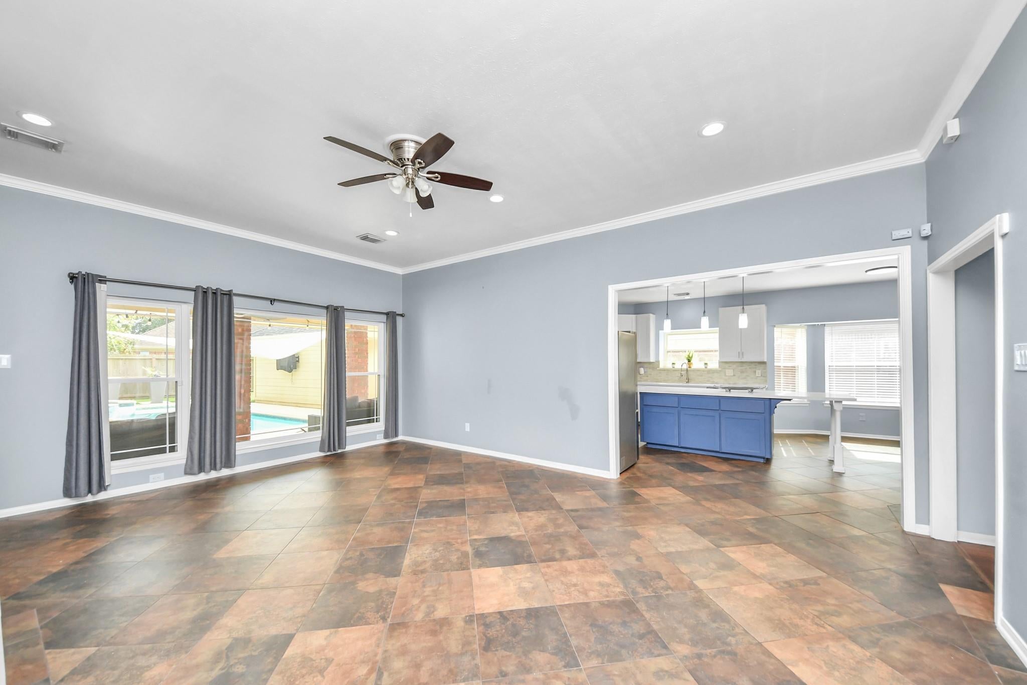 622 Fernglade Drive