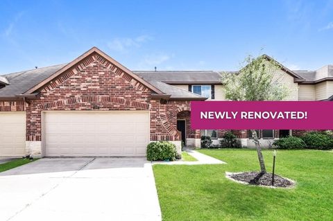 Photo of 12310 Maura Lane, Houston, TX 77044 (MLS # 34158431)