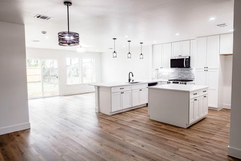 Photo of 3505 Ursuline Street, Galveston, TX 77550 (MLS # 96545069)