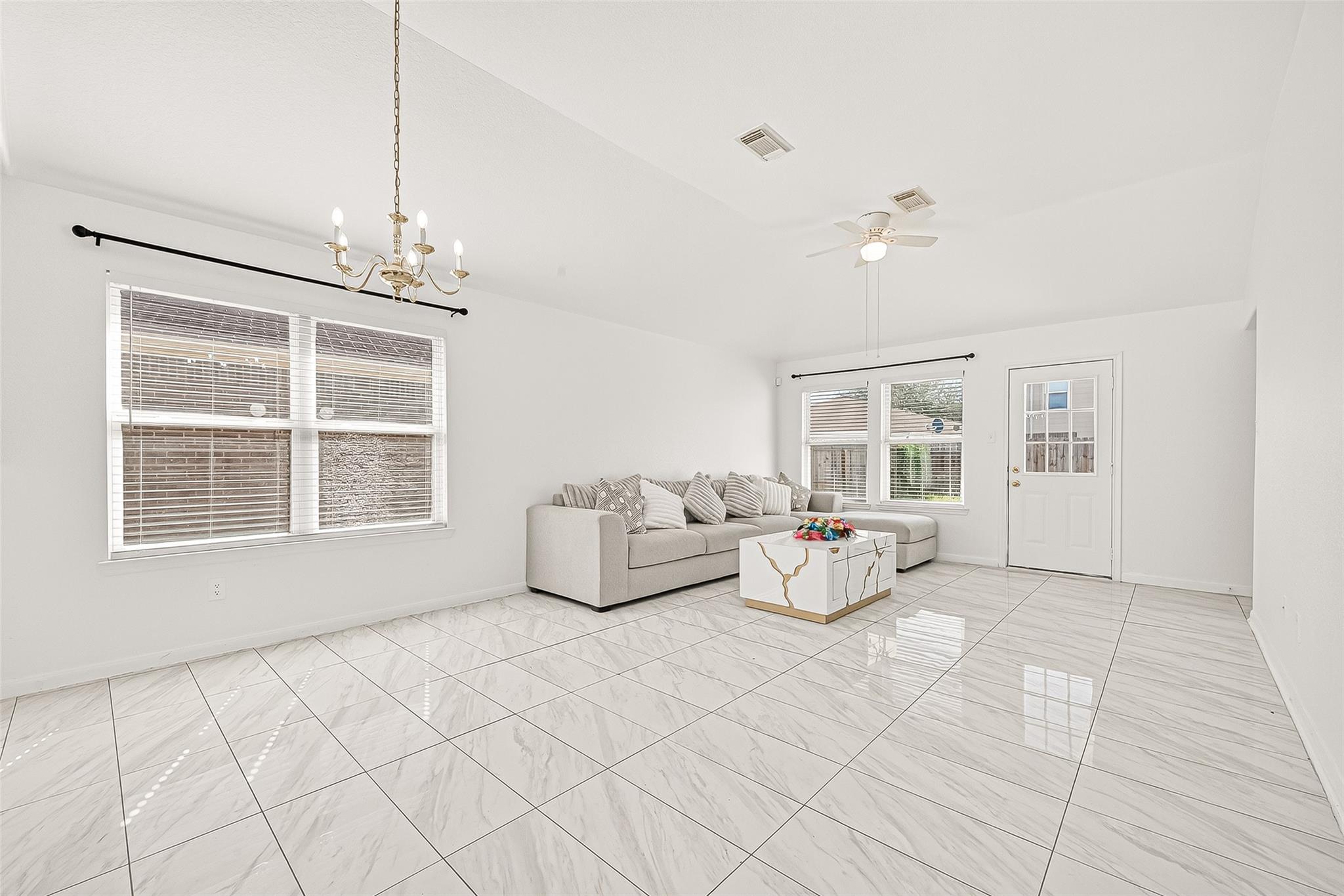 8426 Garrett Green Lane