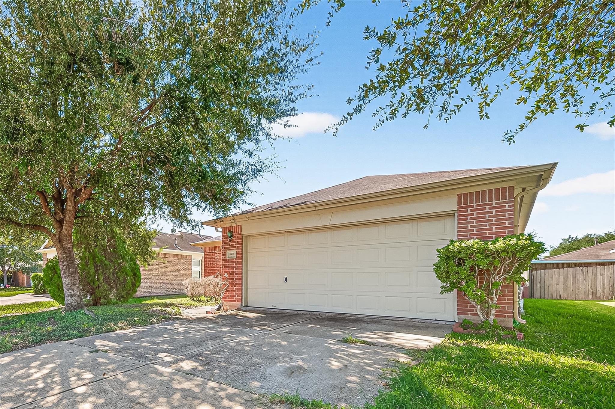 8426 Garrett Green Lane