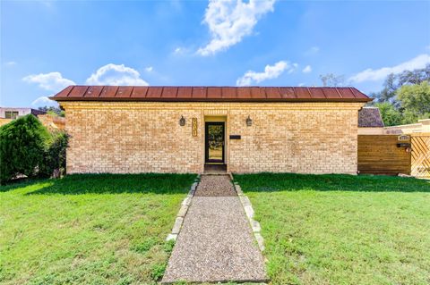 Photo of 9031 Sharpcrest Street, Houston, TX 77036 (MLS # 82942899)