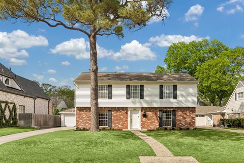 Photo of 14338 Cindywood Drive, Houston, TX 77079 (MLS # 39711469)