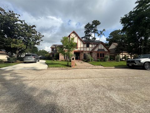 Photo of 6730 Mossridge Drive, Houston, TX 77069 (MLS # 36679637)