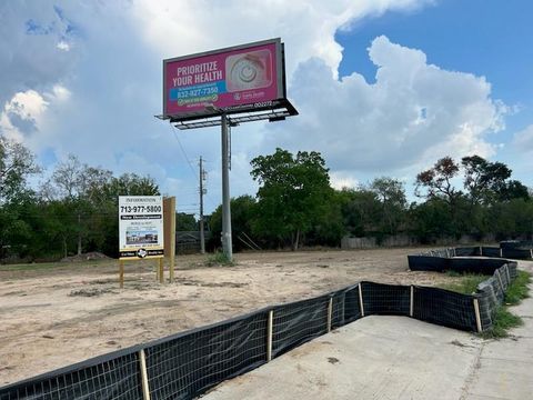 Photo of 6817 Martin Luther King Jr Boulevard, Houston, TX 77033 (MLS # 42091360)