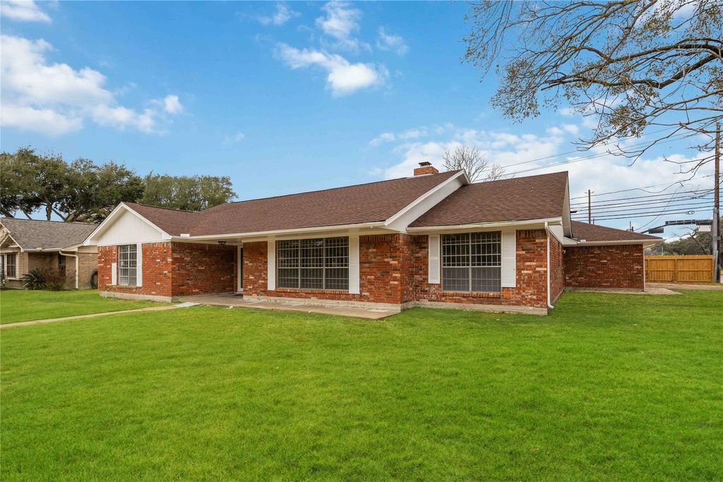 Photo of 4800 Burning Tree Drive, Baytown, TX 77521 (MLS # 4458089)