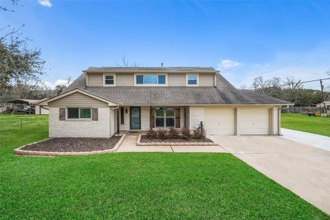 Homes For Sale - 301 Mimosa Drive<br/> Galveston County, Hitchcock, TX 77563