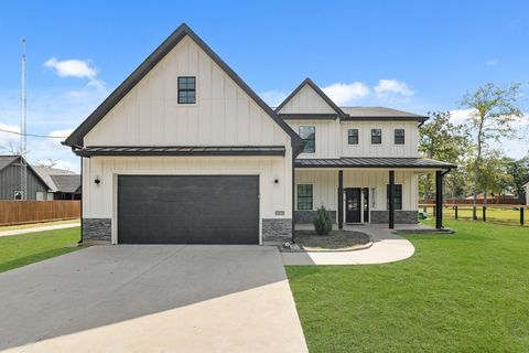 Photo of 24585 Tipperary Street, Hempstead, TX 77445 (MLS # 12771782)