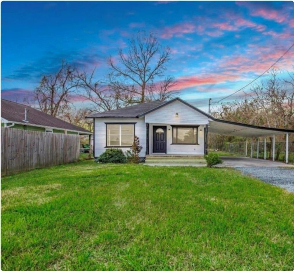 Photo of 116 Trahan Street, Ames, TX 77575 (MLS # 56708856)