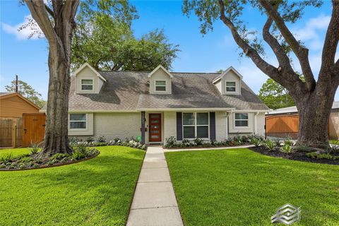 Photo of 5951 Valkeith Drive, Houston, TX 77096 (MLS # 74203497)