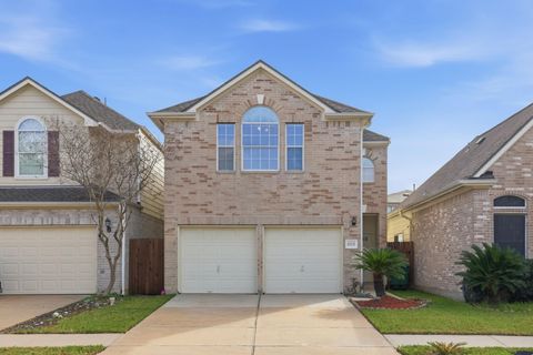 Photo of 10135 E East Palm Lake Dr Drive, Houston, TX 77034 (MLS # 36321922)